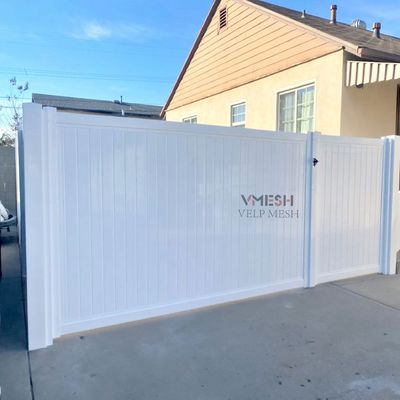 Υψηλή αντοχή 6 πόδια PVC Privacy φράχτης Δωρεάν συντήρηση