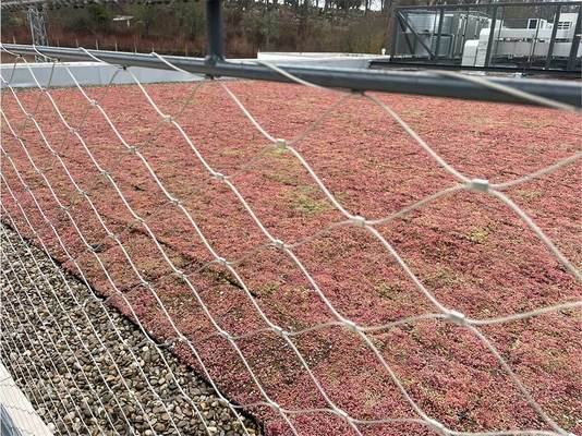 Μαλακό πλέγμα συρματόσχοινου από ανοξείδωτο χάλυβα με γωνίες ανοίγματος ματιών 60° και γαλβανισμένο φινίρισμα γυαλισμένο για προστασία κτιρίων