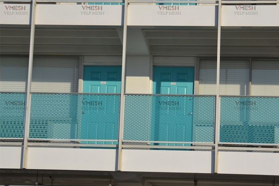 Διχτυωτό υλικό από διογκωμένο γαλβανισμένο χάλυβα με διαμαντένια τρύπα για πύλες φράχτη