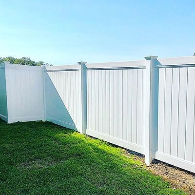 Πίνακες φράχτη PVC Φράχτη ιδιωτικότητας βινυλίου 6x8ft Για κήπο κτίρια