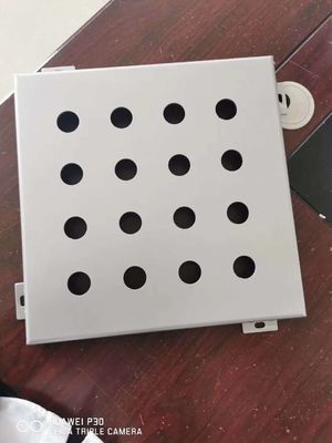 0.7mm 1mm 2mm Αλουμίνιο Ζυγισμένο Ατσάλι Περήφανη μέταλλο Προσαρμοσμένο σχέδιο τρύπας