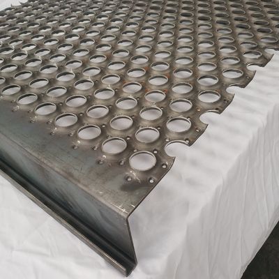 Χάλυβα άνθρακα Perf O Grip Planks 3mm Perforated Safety Grating