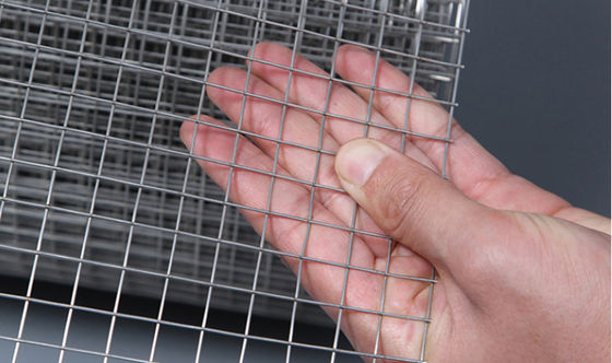 25x25mm Ζυγισμένα συρματοπλέγματα για διακοσμητικές φράχτες