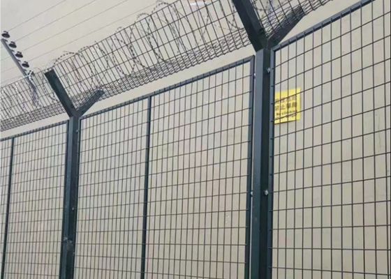 Y τετραγωνική στήλη γαλβανισμένο σύρμα πλέγμα φράχτη με ξυράφι σύρμα 4,0 mm 4,5 mm