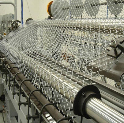 Φράχτης αλυσίδας με κάλυψη από PVC, μαύρο, γαλβανισμένο για αθλητικά πεδία