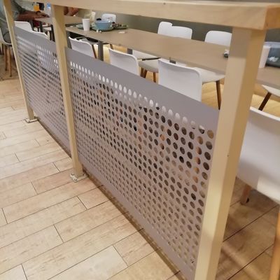 Μέγεθος 1mm τρυπών διατρυπημένο Punching φύλλων οθόνης μετάλλων 1.5mm αργίλιο