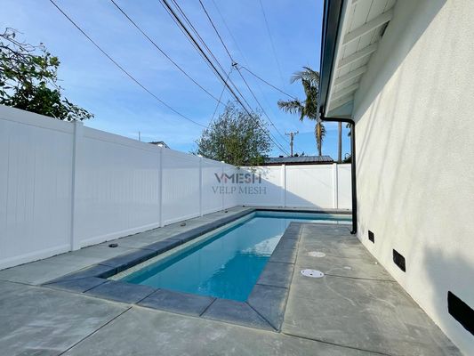 Επικίνδυνο 6 * 8 πόδια Pvc Privacy Φράχτης Λευκό χρώμα
