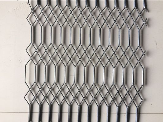 Hot Dip Galvanized Gothic Expanded Metal Sheet With Special Hole Shape