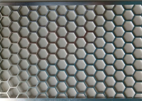 Διατρυπημένο πλέγμα 2.0mm μετάλλων ομιλητών κάγκελα αδιάβροχος Rustproof πάχους 2.5mm
