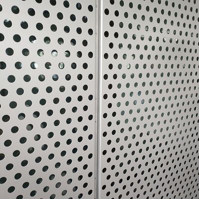 διακοσμητικό στρογγυλό διατρυπημένο τρύπα φύλλο πλέγματος μετάλλων 20 μετρητών για το μπαλκόνι