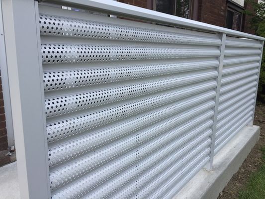 Decortaion 1.5mm διατρυπημένο πλέγμα μετάλλων 2mm ανοξείδωτο για τους διαιρέτες δωματίων