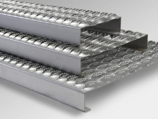 Ανοξείδωτος 3mm στρογγυλός χάλυβας διάβασης πεζών στεγών κιγκλιδωμάτων ασφάλειας δοκών στέγης πιασιμάτων τρυπών